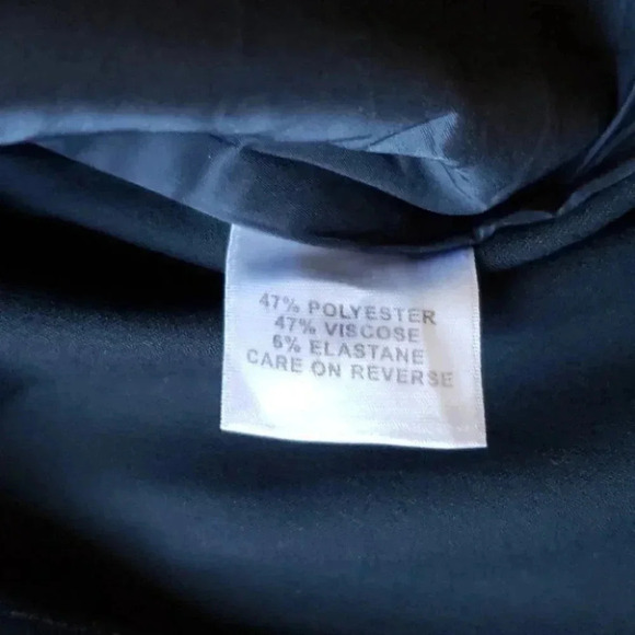 St John Sport Blazer - Picture 8 of 13